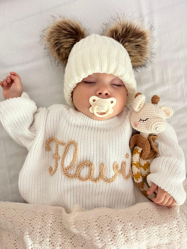 Geschenkideen für Babys und Kleinkinder: Der personalisierte Strickpullover von Puschies im Vergleich